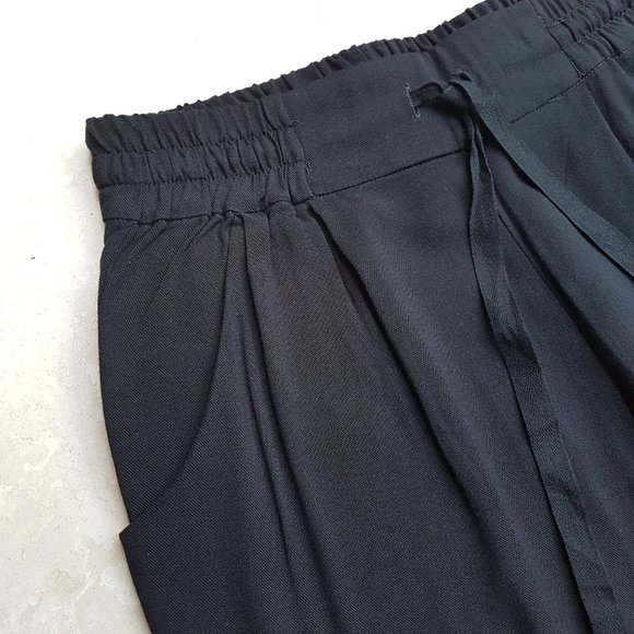 Aritzia Talula Black Joggers (NWOT) - Picture 3 of 10